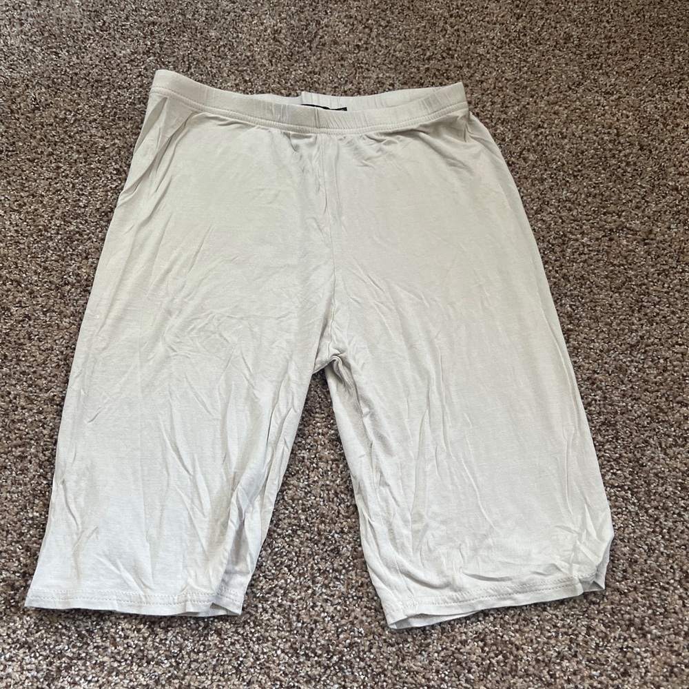 Prettylittlething tan biker shorts